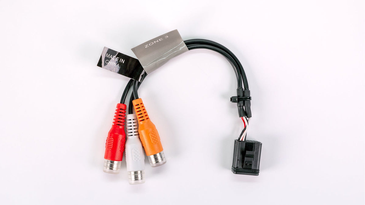 Garmin Fusion® Stereo Zone 3 connector (no AUX input) 