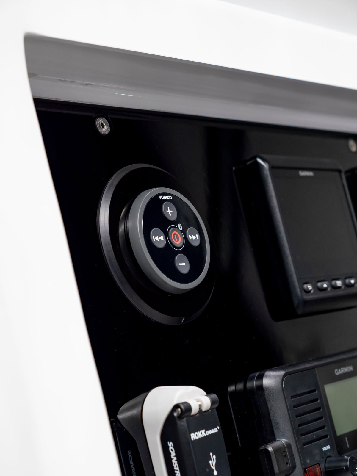 Garmin Fusion BB100 Media Black Box 