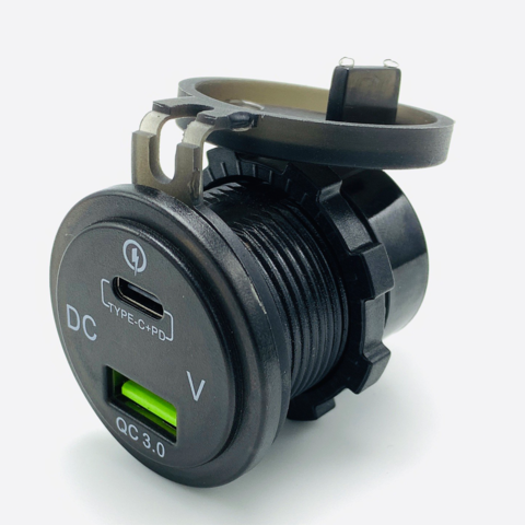 EPT USB Typ C PD USB-Ladegerät mit Voltmeter